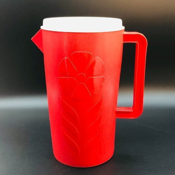 70s Sterilite Red Plastic Juice Pitcher Vintage Cold Beverage Jug Family BBQ - Picture 1 of 11